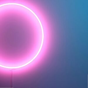 Neon LED Zen Enso – okrągły biały neon w stylu japońskim, nowoczesne oświetlenie do wnętrz.